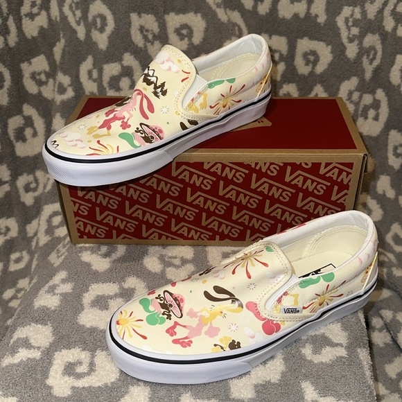 Vans Classic Slip-On Sneakers 👟in Get Outdoors/Classic White New 🆕 Never Worn - Picture 14 of 17